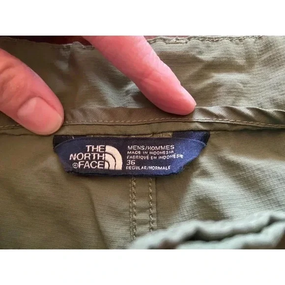 The North Face Men's Flat Front Green Kelp Adventure Shorts Size 36 - Picture 4 of 10